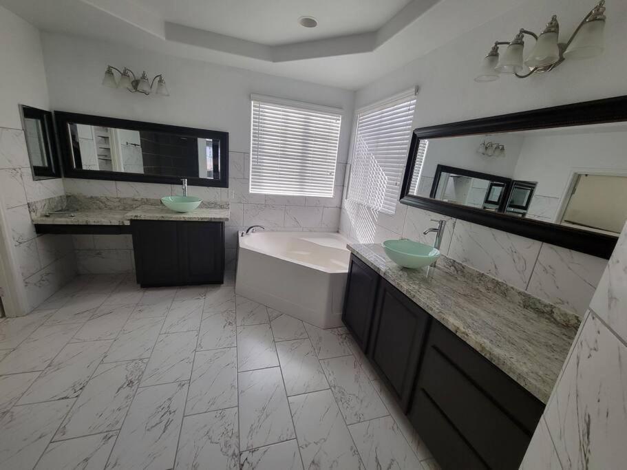 5 Bed- Strip 8Mil, Dwntown 4.5Mi Villa Las Vegas Luaran gambar